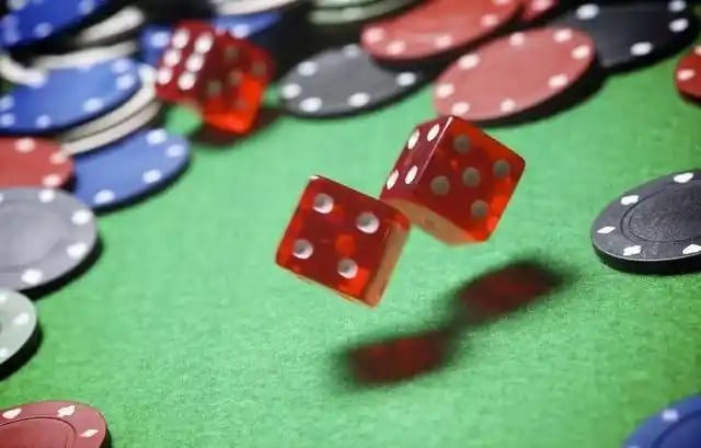 ph9999 Casino baccarat and roulette table options displayed on a Filipino player's mobile screen